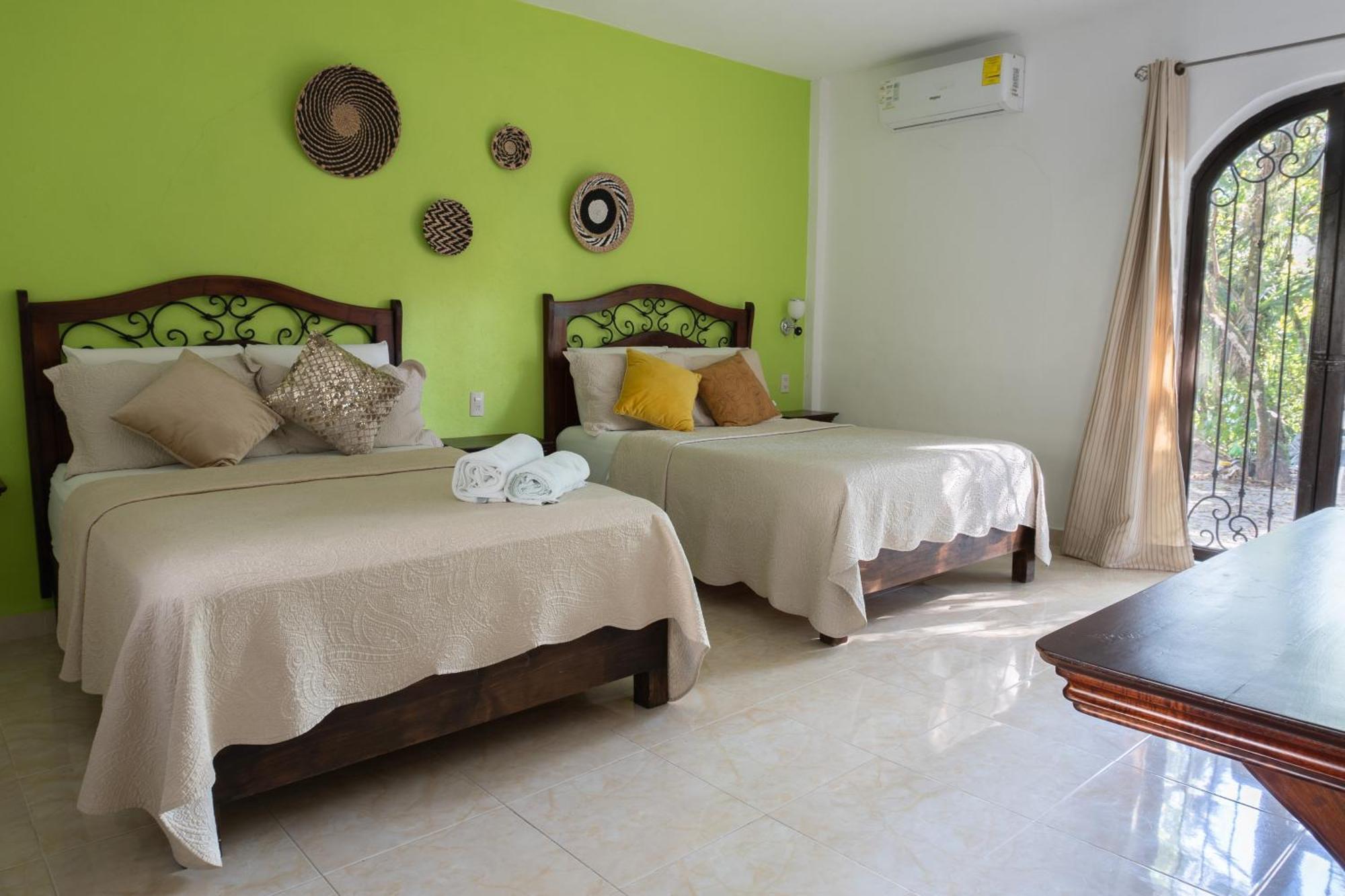 Hotel Paraiso Encantado Ксилитла Екстериор снимка